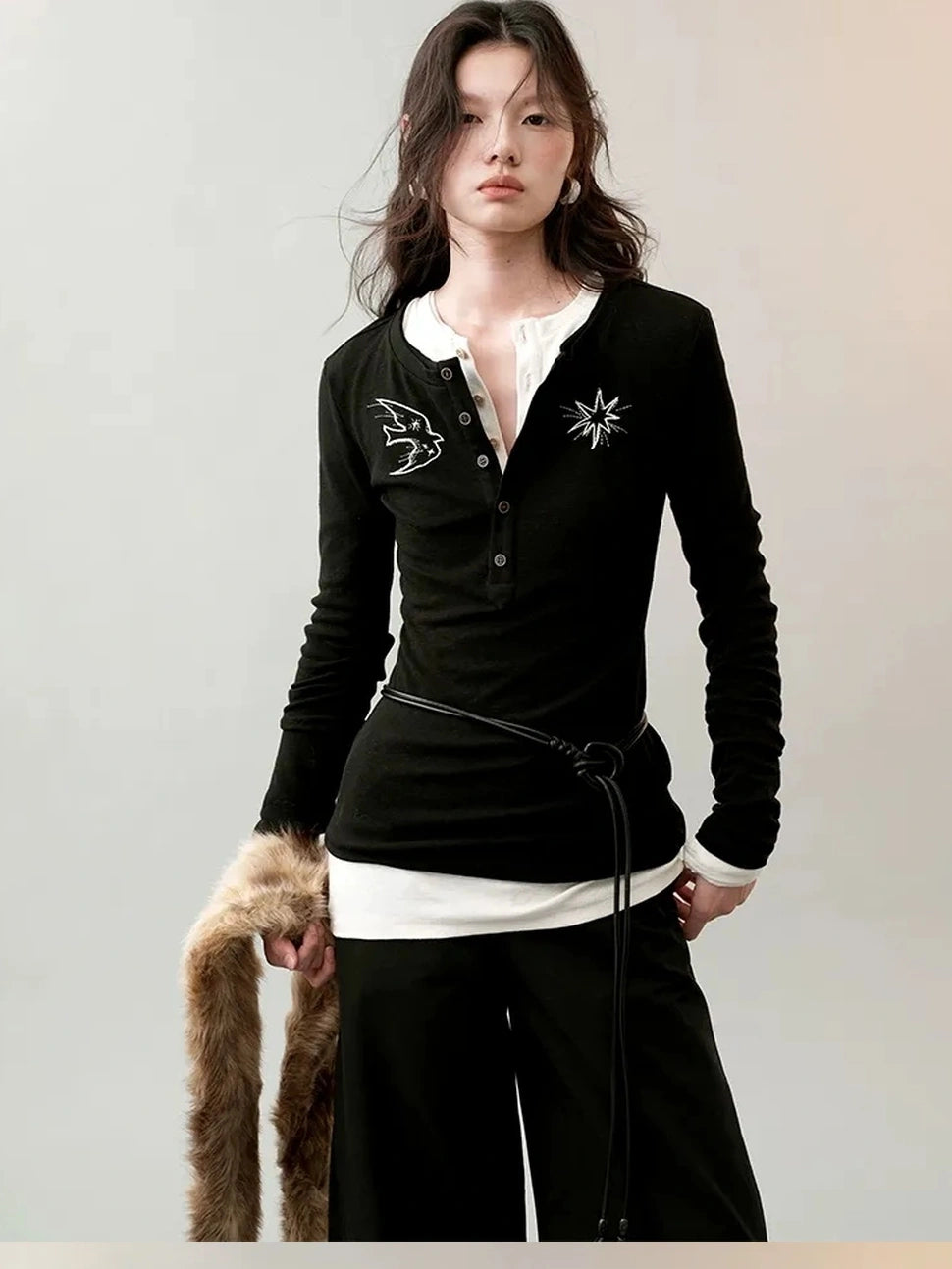 AnnoMundi Rooted Wings Embroidered V-neck T-shirt Long Sleeve T-shirt