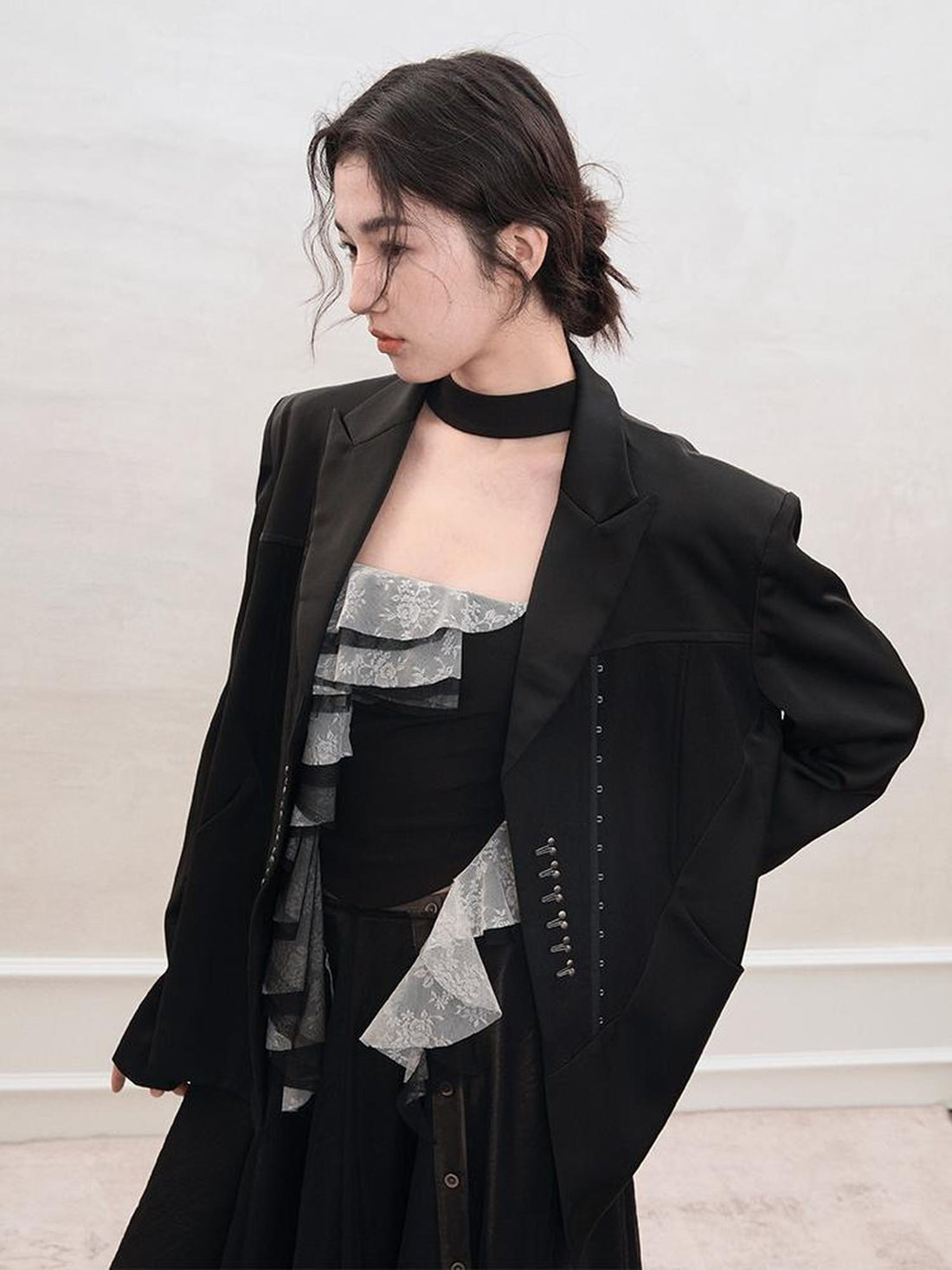 AnnoMundi Satin Boned Soft Armor White Blazer