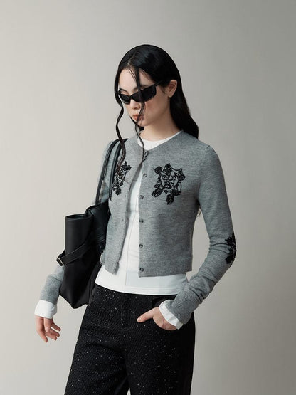 AnnoMundi Sequin Embellished 3D Embroidered Round Neck Women&