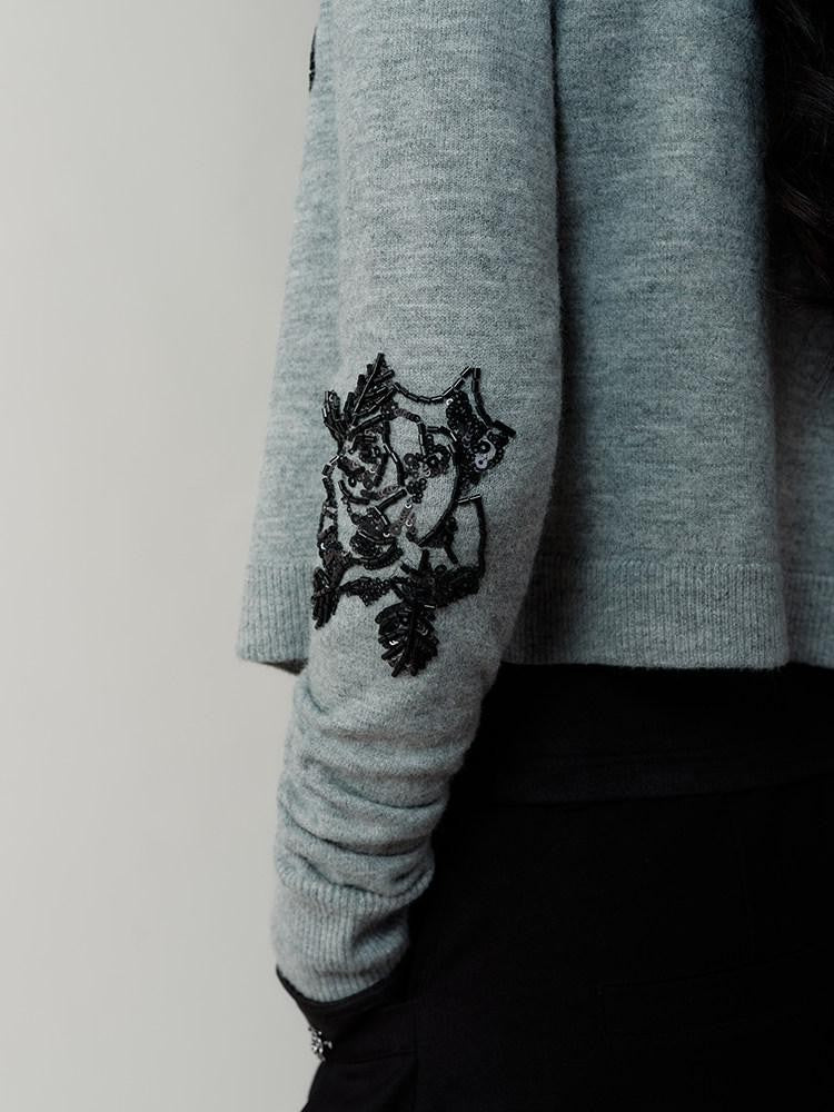AnnoMundi Sequin Embellished 3D Embroidered Round Neck Women&