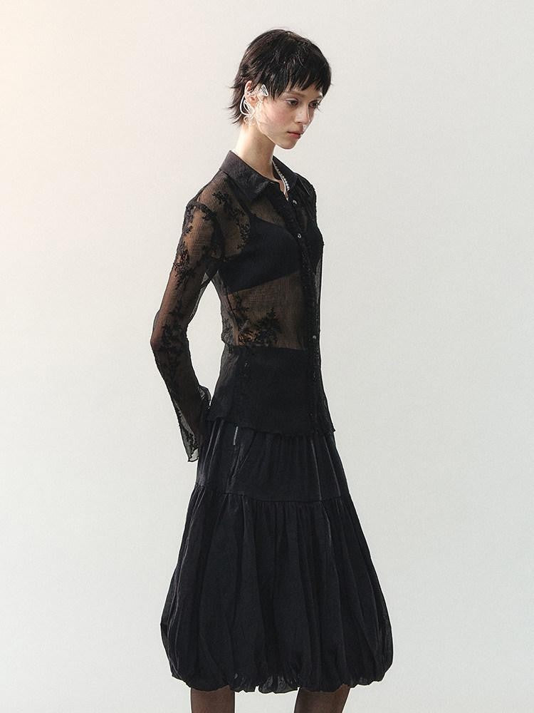 AnnoMundi Sheer Floral Ruffle Edge Turndown Collar Shell Button Women&