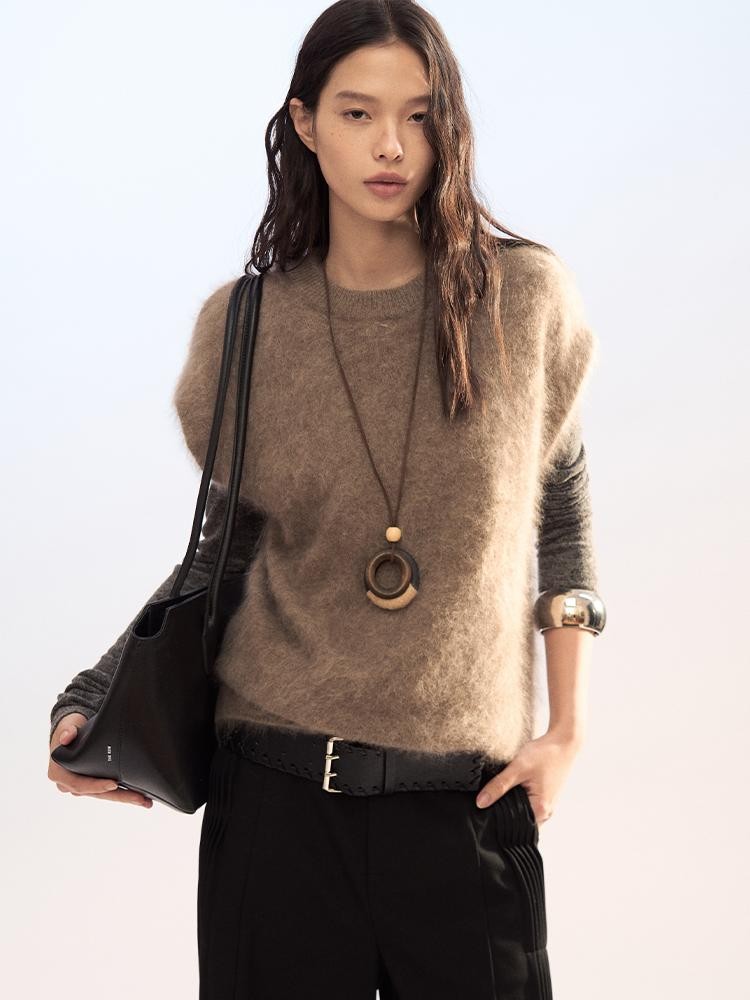 AnnoMundi Soft Knit Sleeveless Round Neck 100% Wool Women&