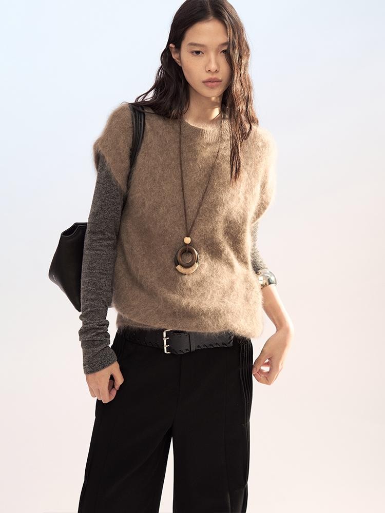 AnnoMundi Soft Knit Sleeveless Round Neck 100% Wool Women&