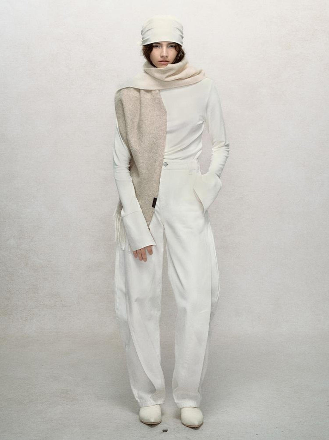 AnnoMundi Soft Loop Wool Gradient Fringe Scarf