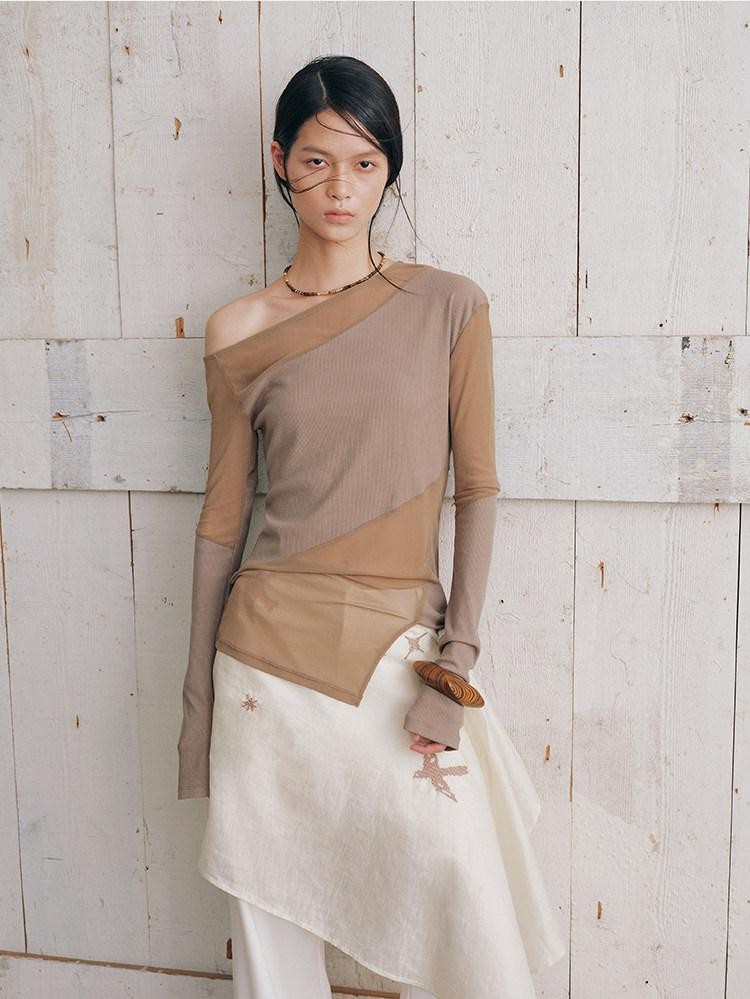 AnnoMundi Soft Shoulder Panelled Asymmetric Neck Women&