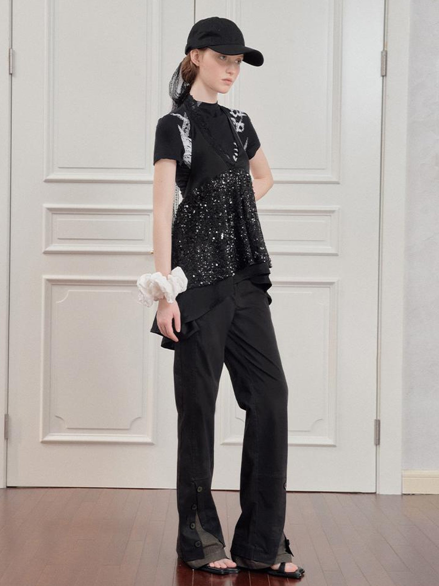 AnnoMundi Straight Leg Cargo Pants With Dual Waist