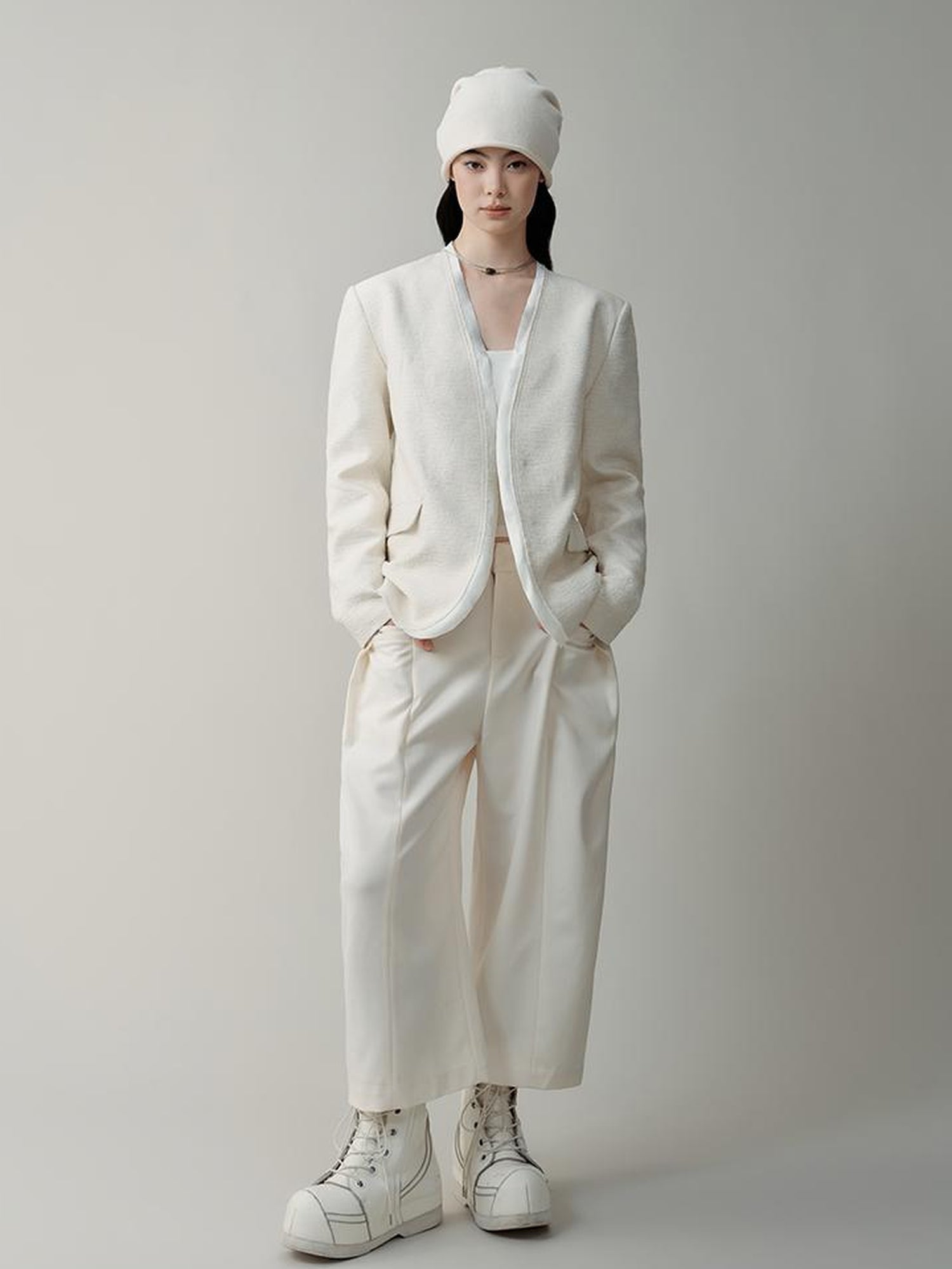 AnnoMundi Textured Arc Panel Blazer