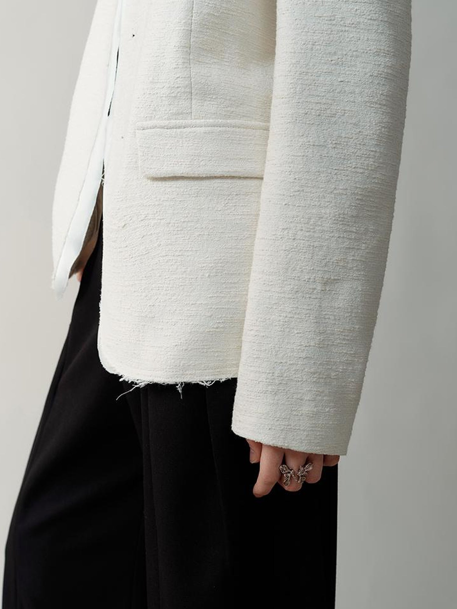 AnnoMundi Textured Arc Panel Blazer