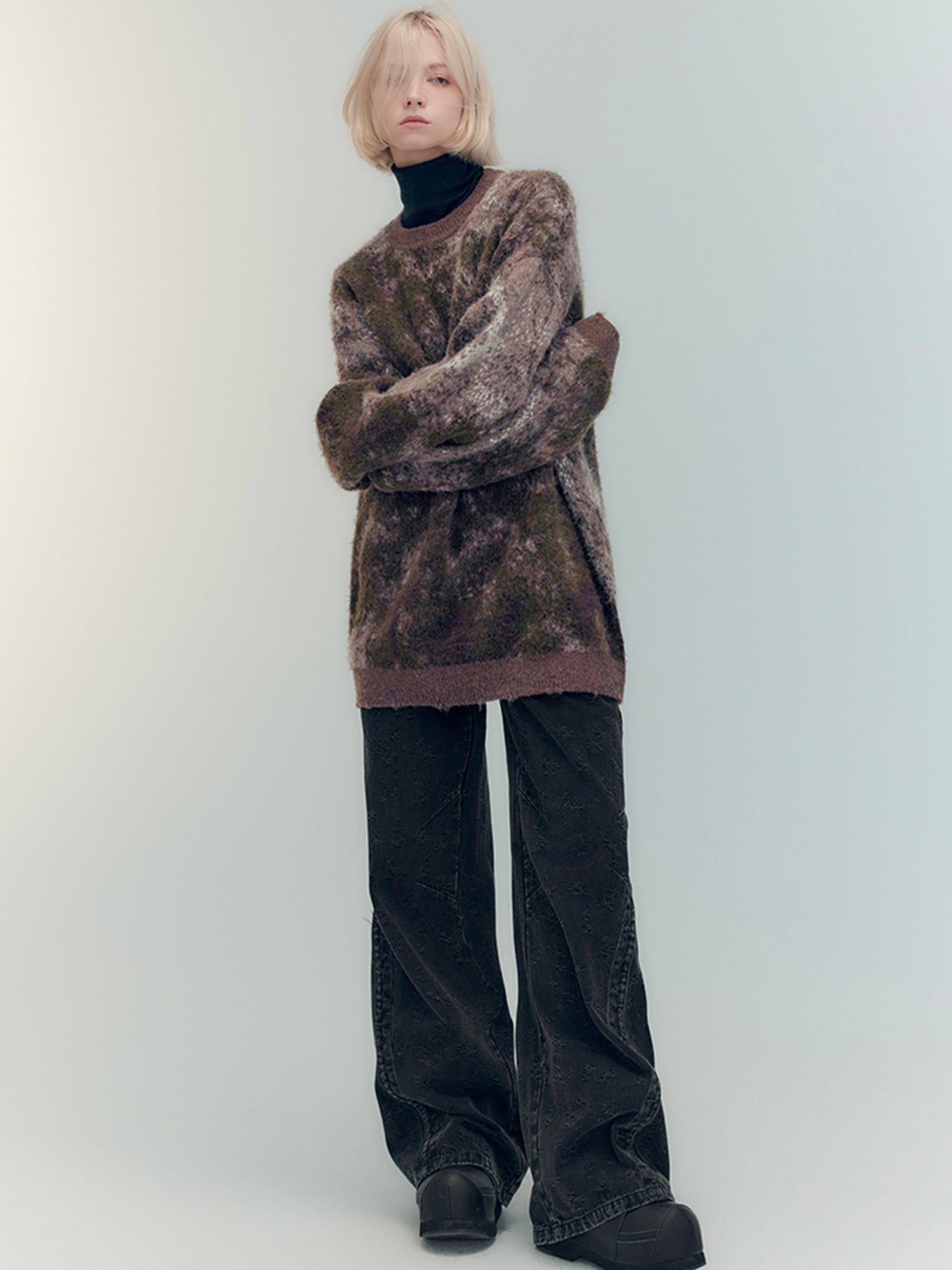 AnnoMundi Textured Yoke Sweater In Dual Tones