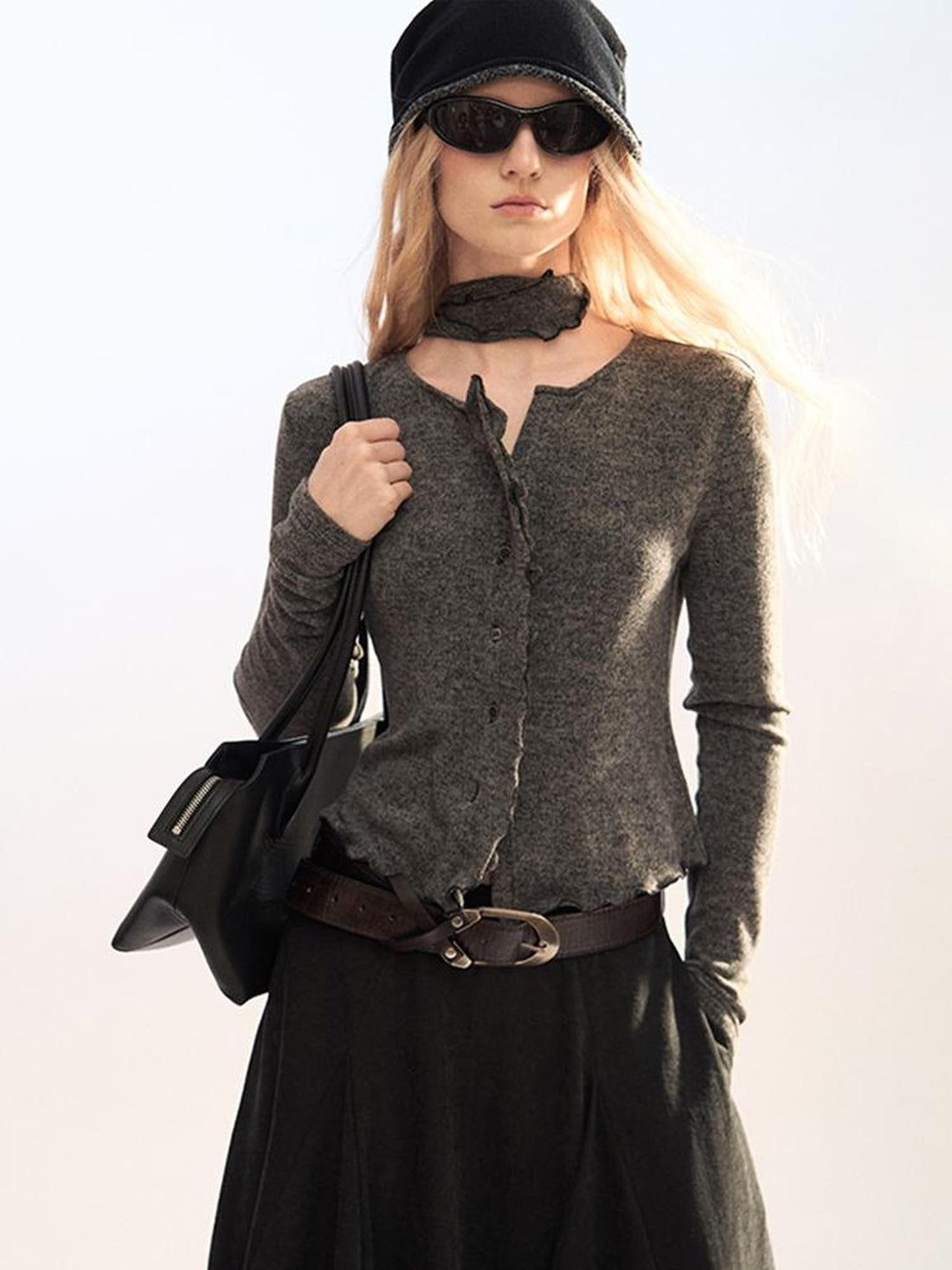 AnnoMundi Twisted Scallop Trim Knit Women&