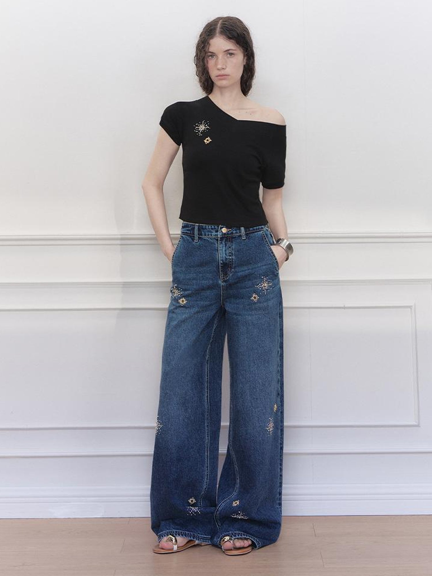 AnnoMundi V-Neck Rhinestone Embroidered Stretch Ribbed T-Shirt