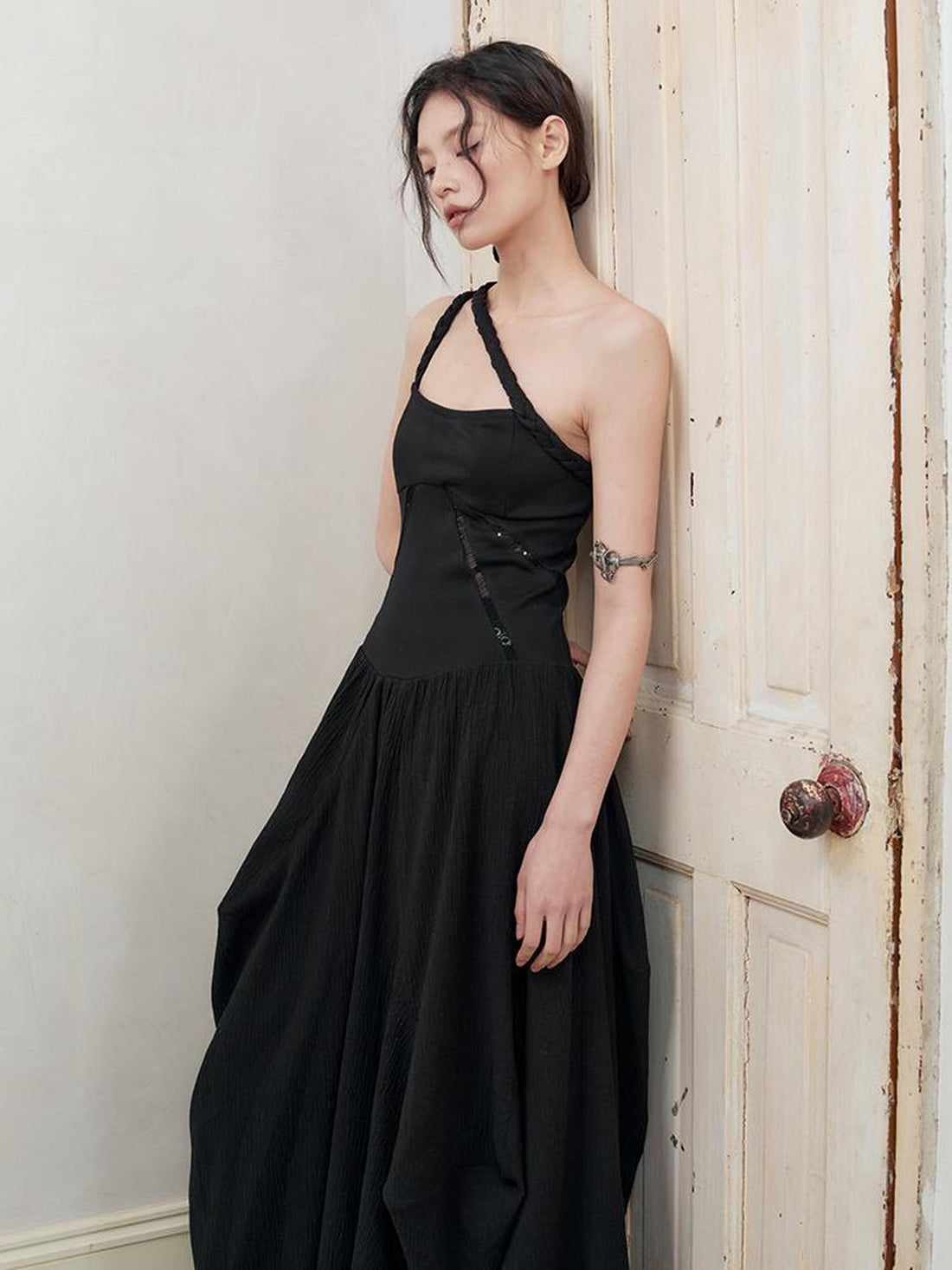 AnnoMundi Vintage 3D Floral Bud Sleeveless V Neck Dress