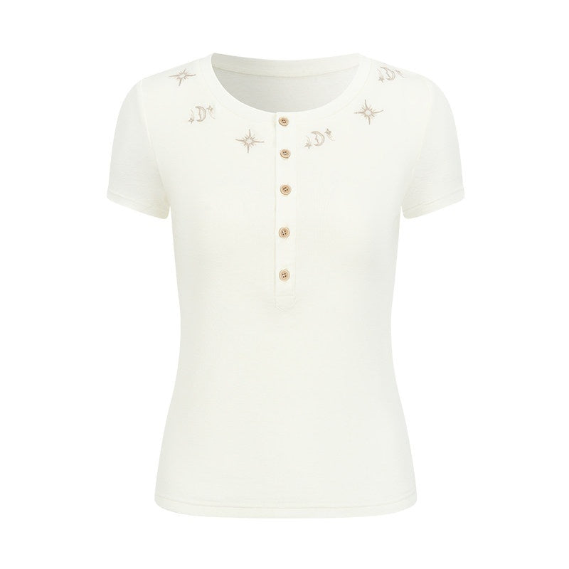 AnnoMundi_Vintage_Embroidered_Half_Placket_Slim_Women&