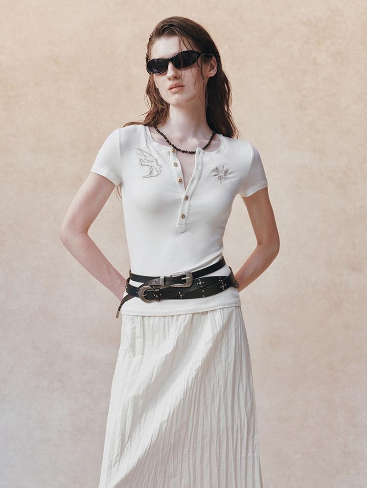 AnnoMundi Vintage Embroidered Half Placket Slim Women&