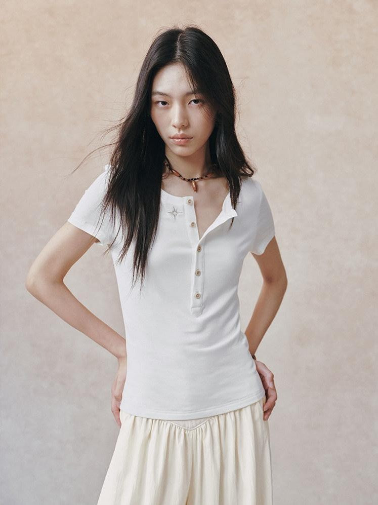 AnnoMundi Vintage Embroidered Half Placket Slim Women&