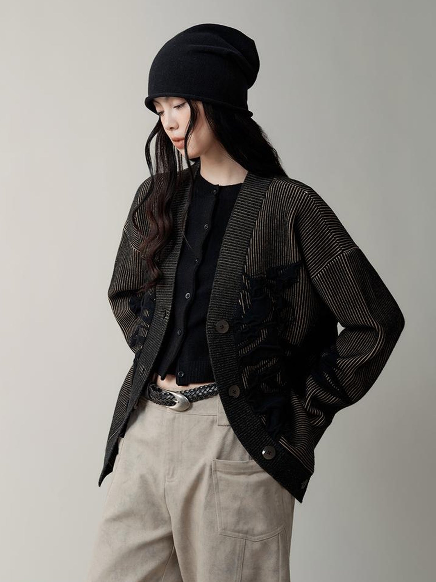 AnnoMundi Vintage Floral Jacquard Knit Cardigan