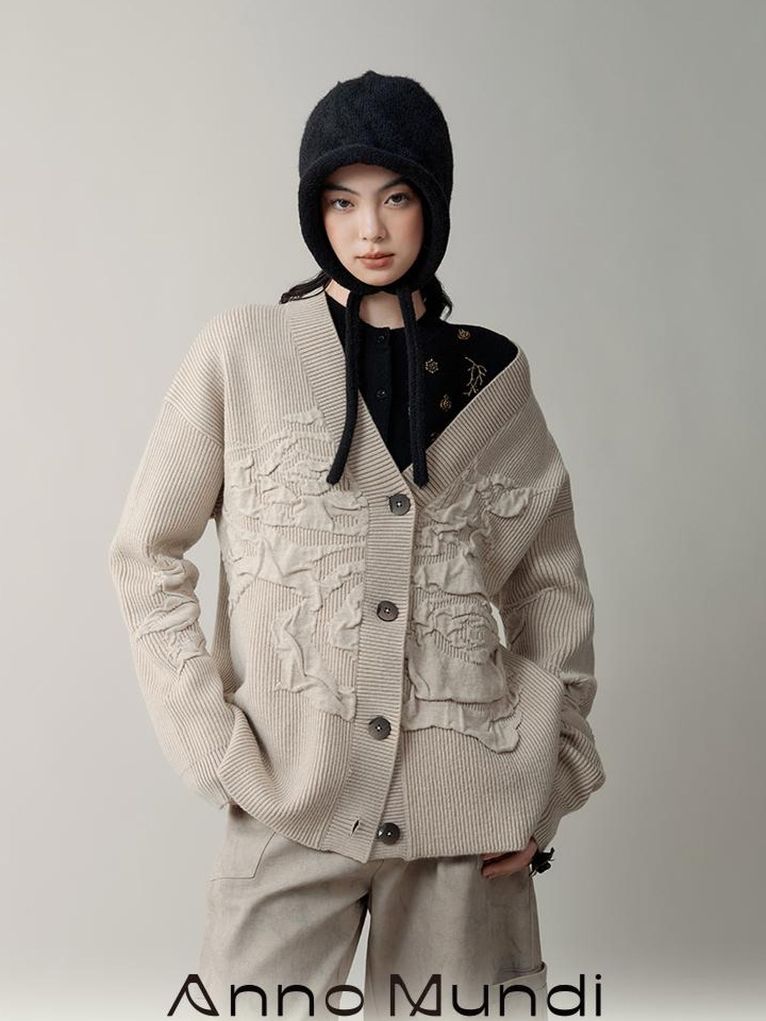 AnnoMundi Vintage Floral Jacquard Knit Cardigan