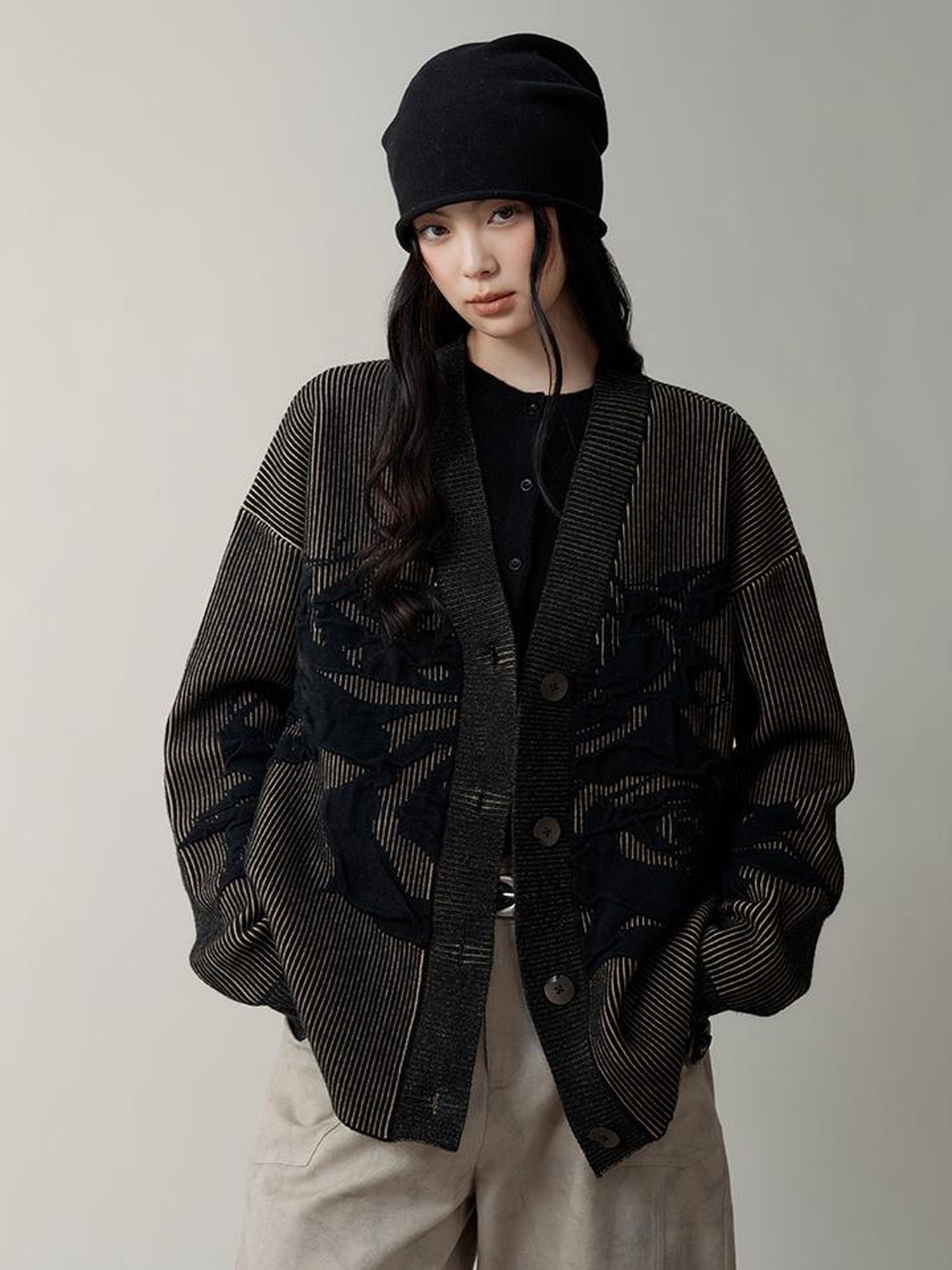 AnnoMundi Vintage Floral Jacquard Knit Cardigan