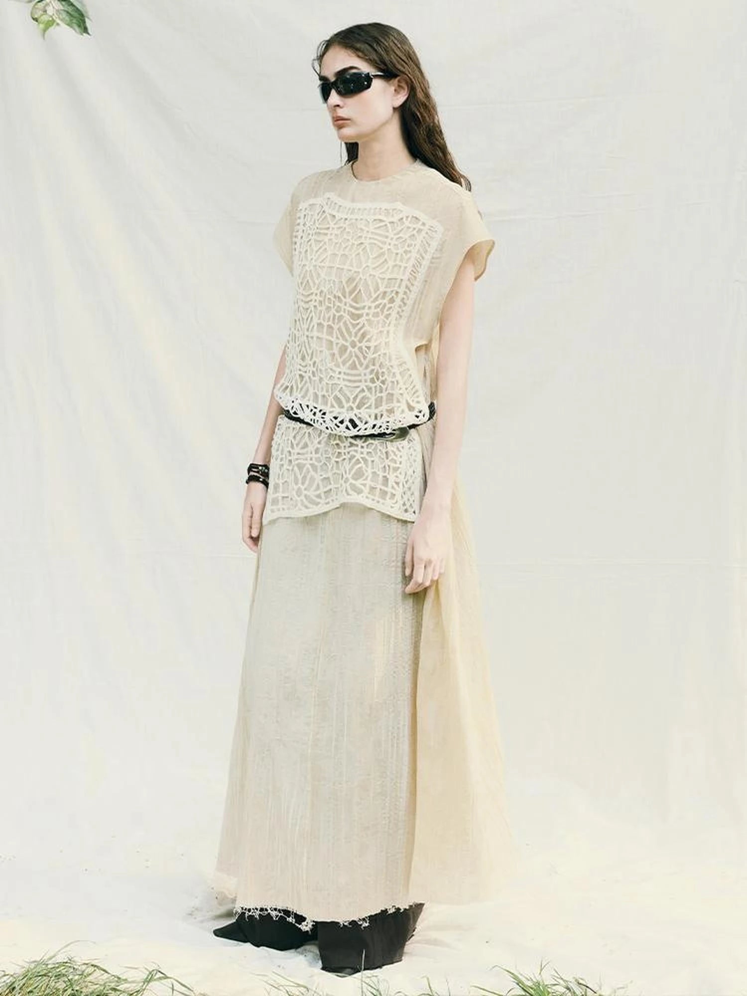 Vintage Lace Trimmed Silhouette Dress
