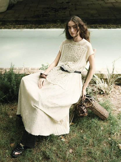 AnnoMundi Vintage Lace Trimmed Silhouette Dress