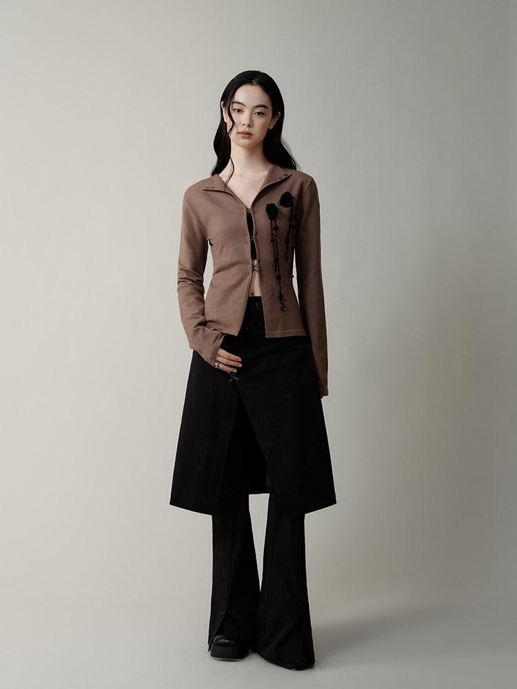 AnnoMundi Vintage Lapel Hook Closure Slim Women&
