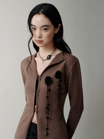 AnnoMundi Vintage Lapel Hook Closure Slim Women&