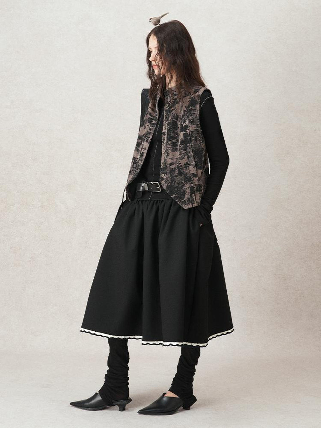 AnnoMundi Vintage Shadow Bloom Velvet Vest