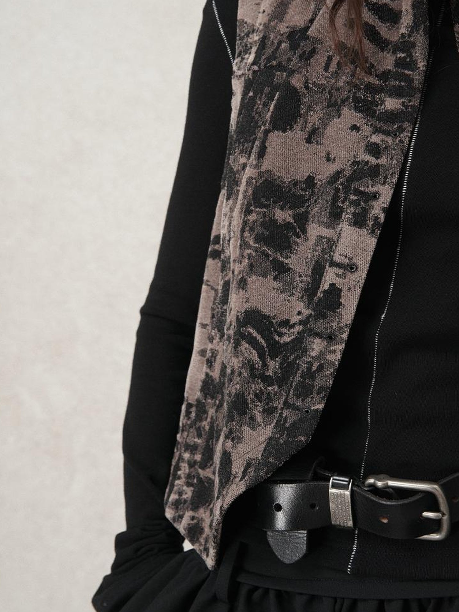 AnnoMundi Vintage Shadow Bloom Velvet Vest