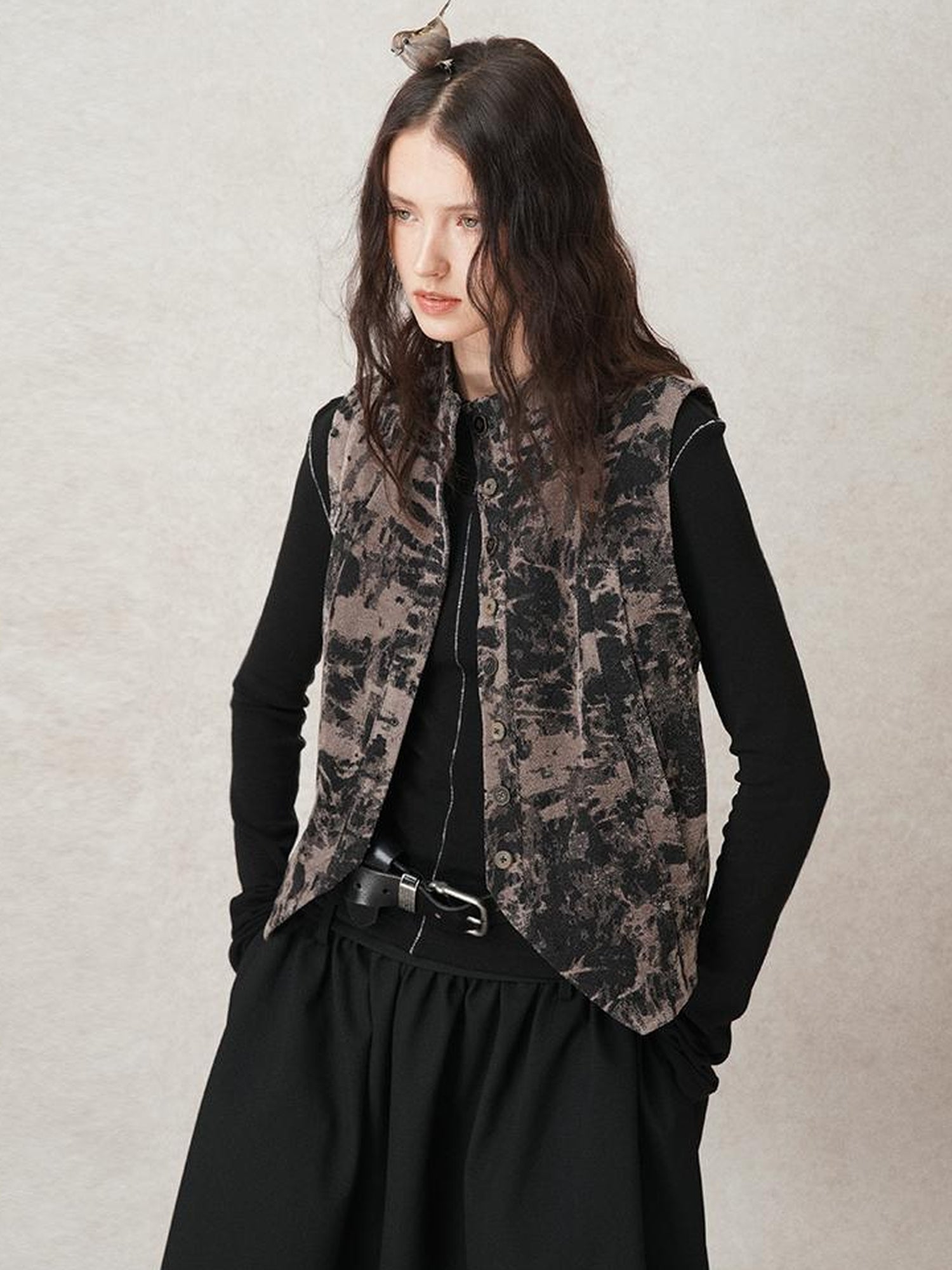 AnnoMundi Vintage Shadow Bloom Velvet Vest