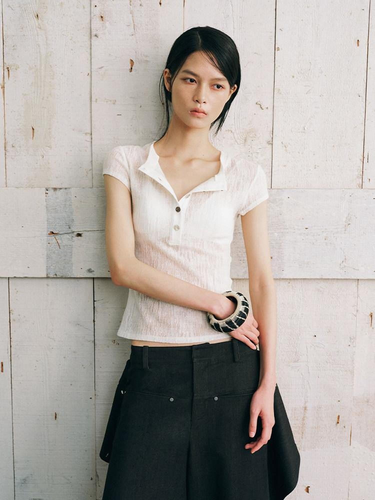 AnnoMundi Warm Mist Texture Henley Collar Slim Knit Women&