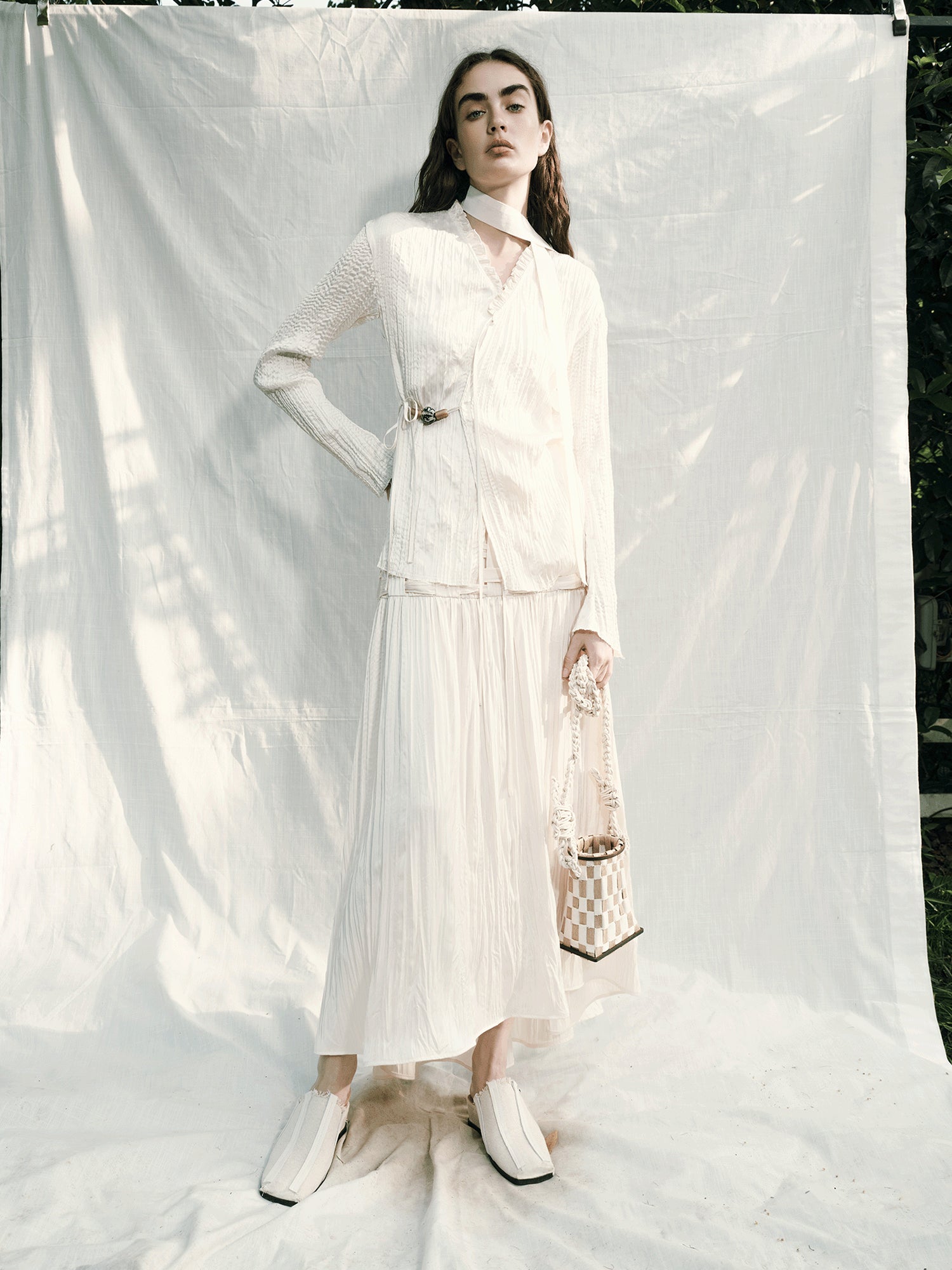 AnnoMundi Windwoven Willow V Neck Blouse