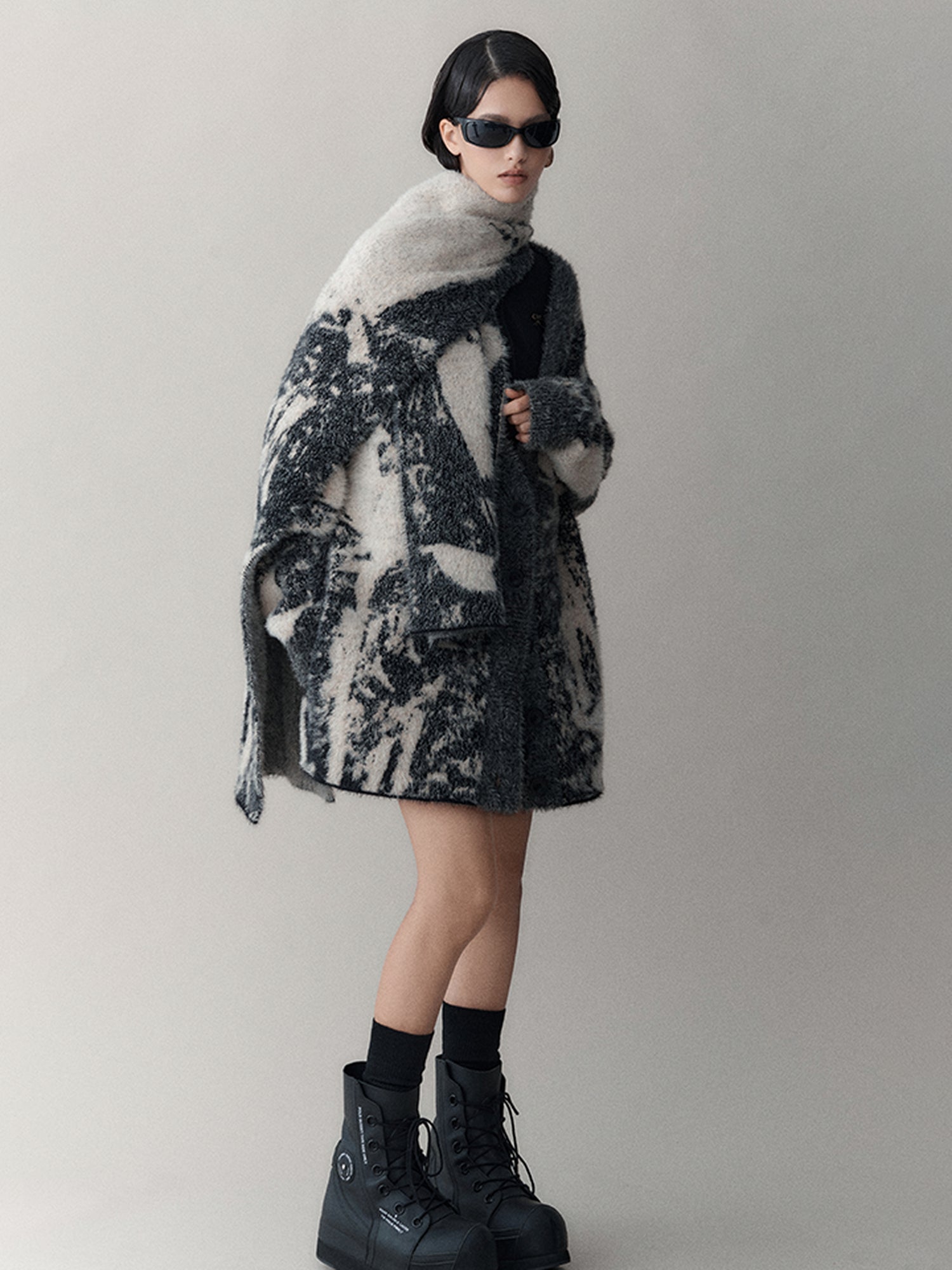 AnnoMundi Winter Retro Jacquard Shawl Floral Print Wrap Scarf