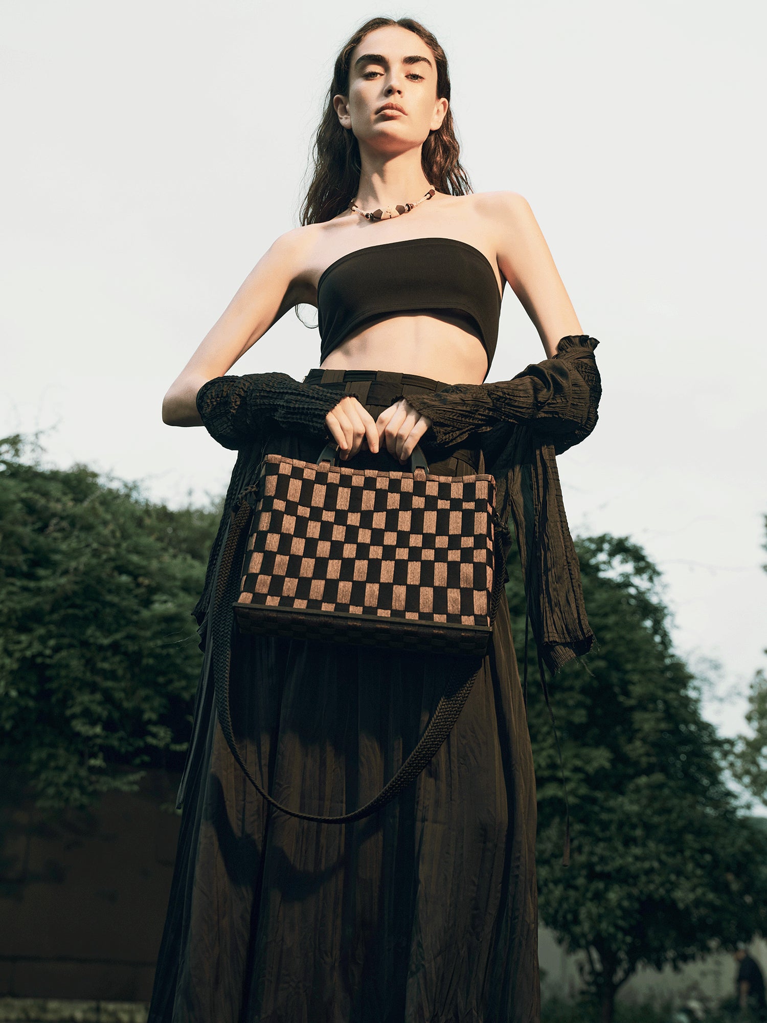 AnnoMundi Woven Wood Tote Timeless Waves