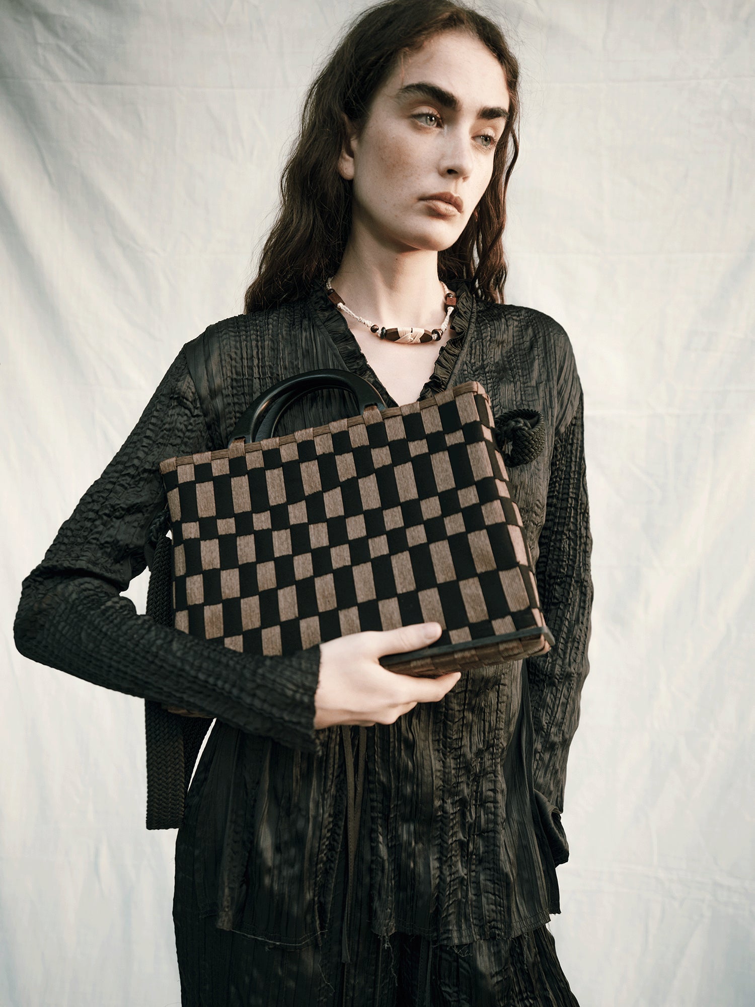 AnnoMundi Woven Wood Tote Timeless Waves