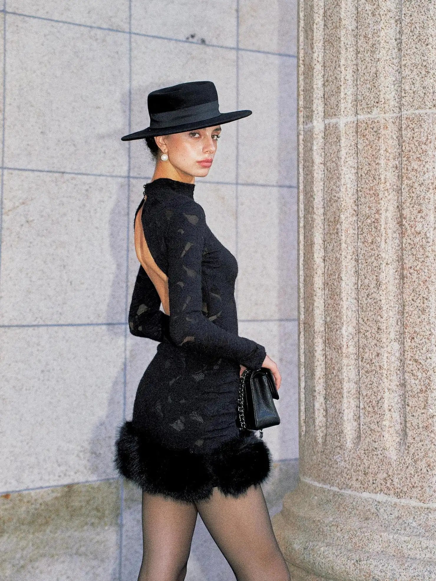 Anti Being General Backless Halter Lace Bodycon Dress Dresses