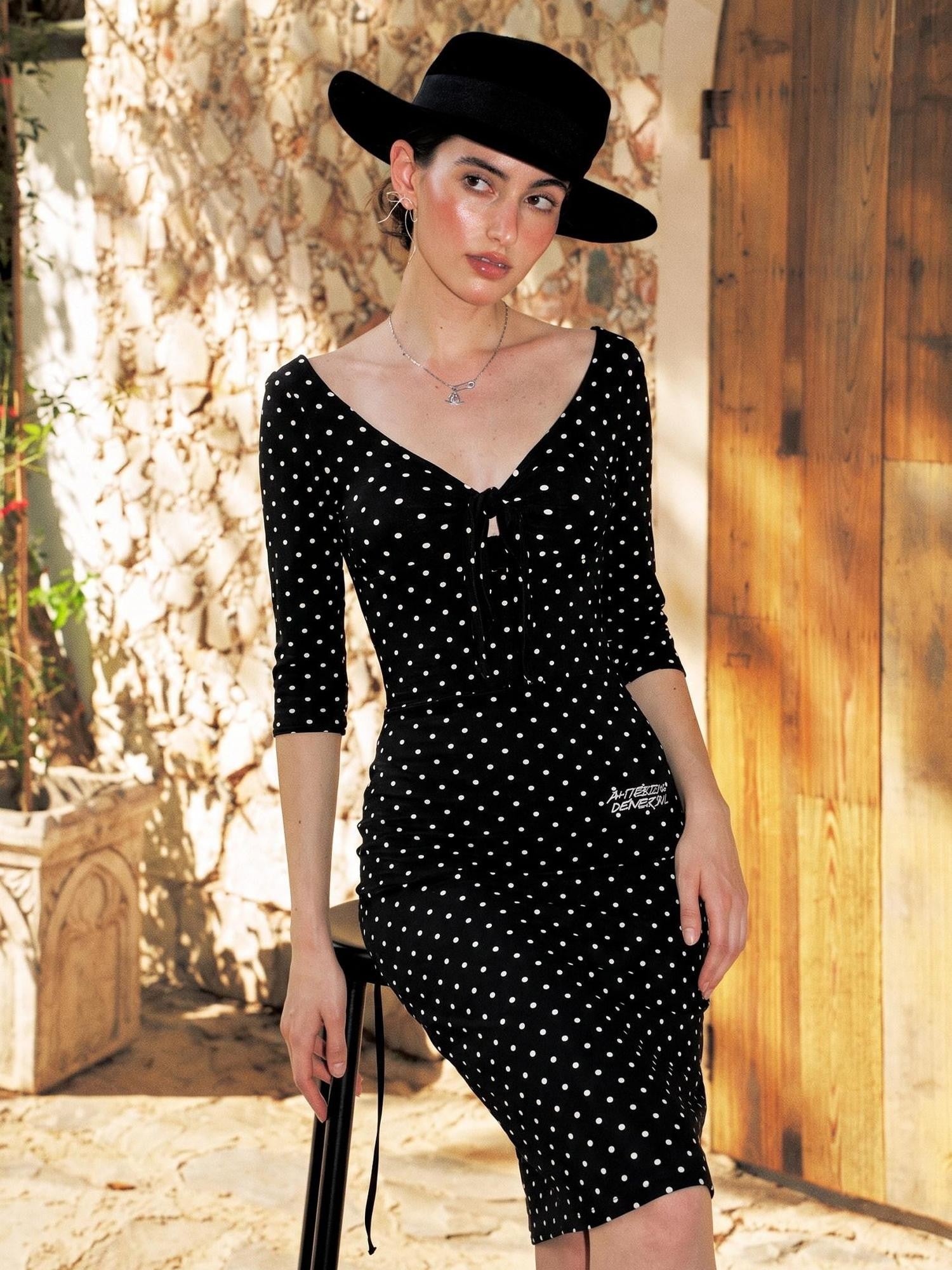 Anti Being General Black Small Polka Dot Retro Knitted Women&