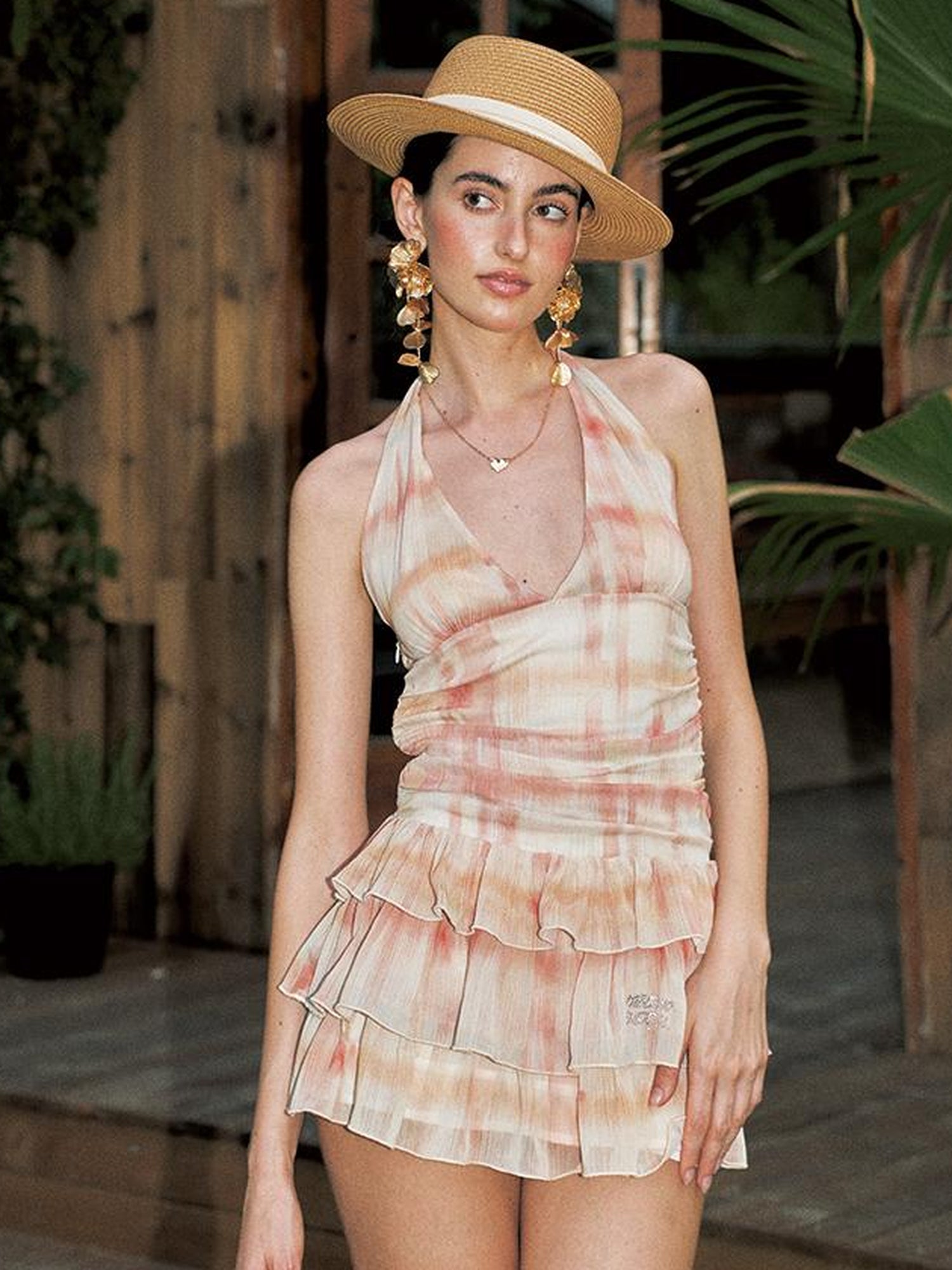 Update Anti Being General Deep V Back Cake Dress