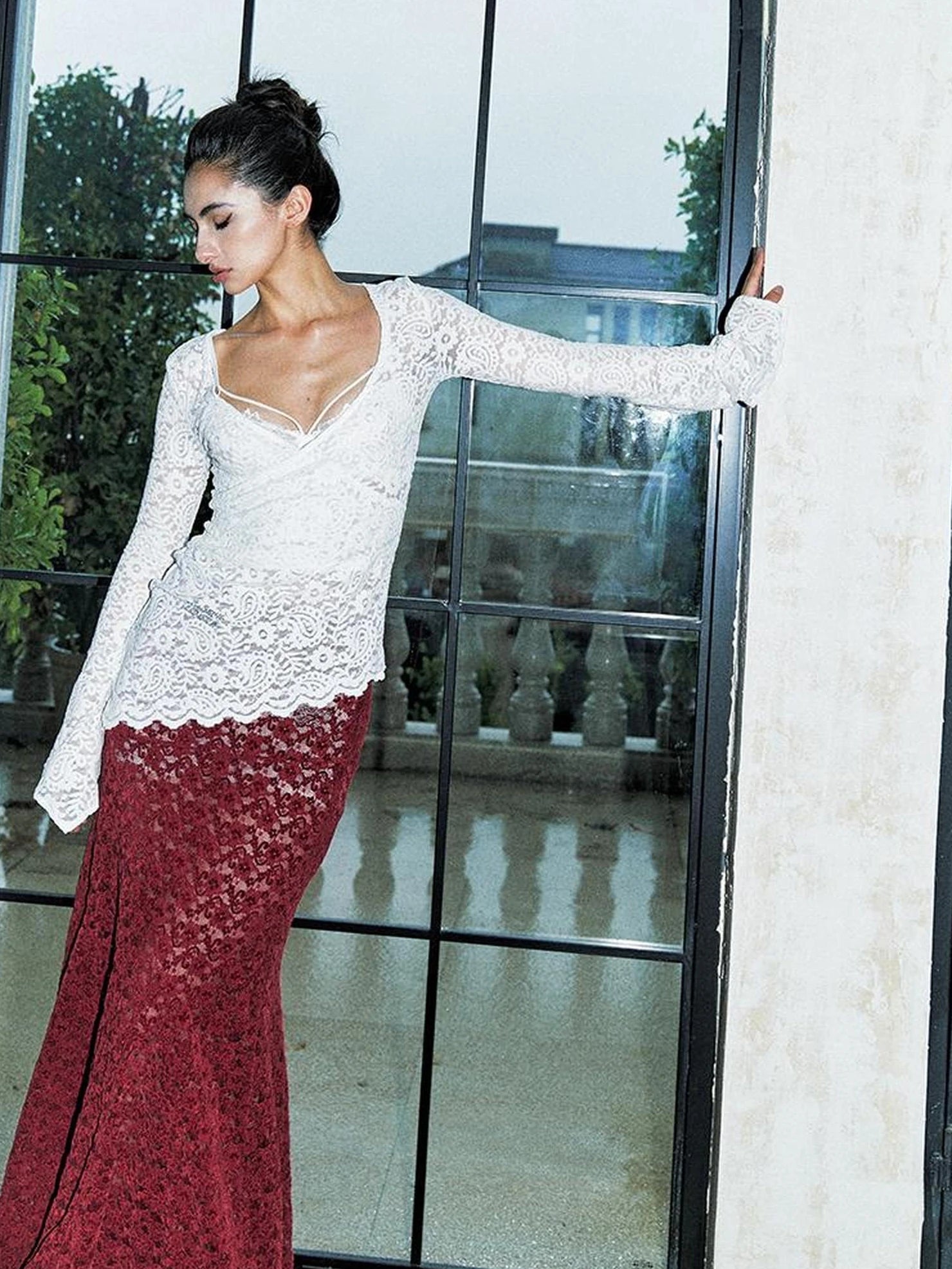 Anti Being General Rebel Lace Asymmetric Top 
V-neck 
Asymmetric Hem 
Lace Up Front 
Long Sleeve 
Cropped Length 
T-shirt Cardigan