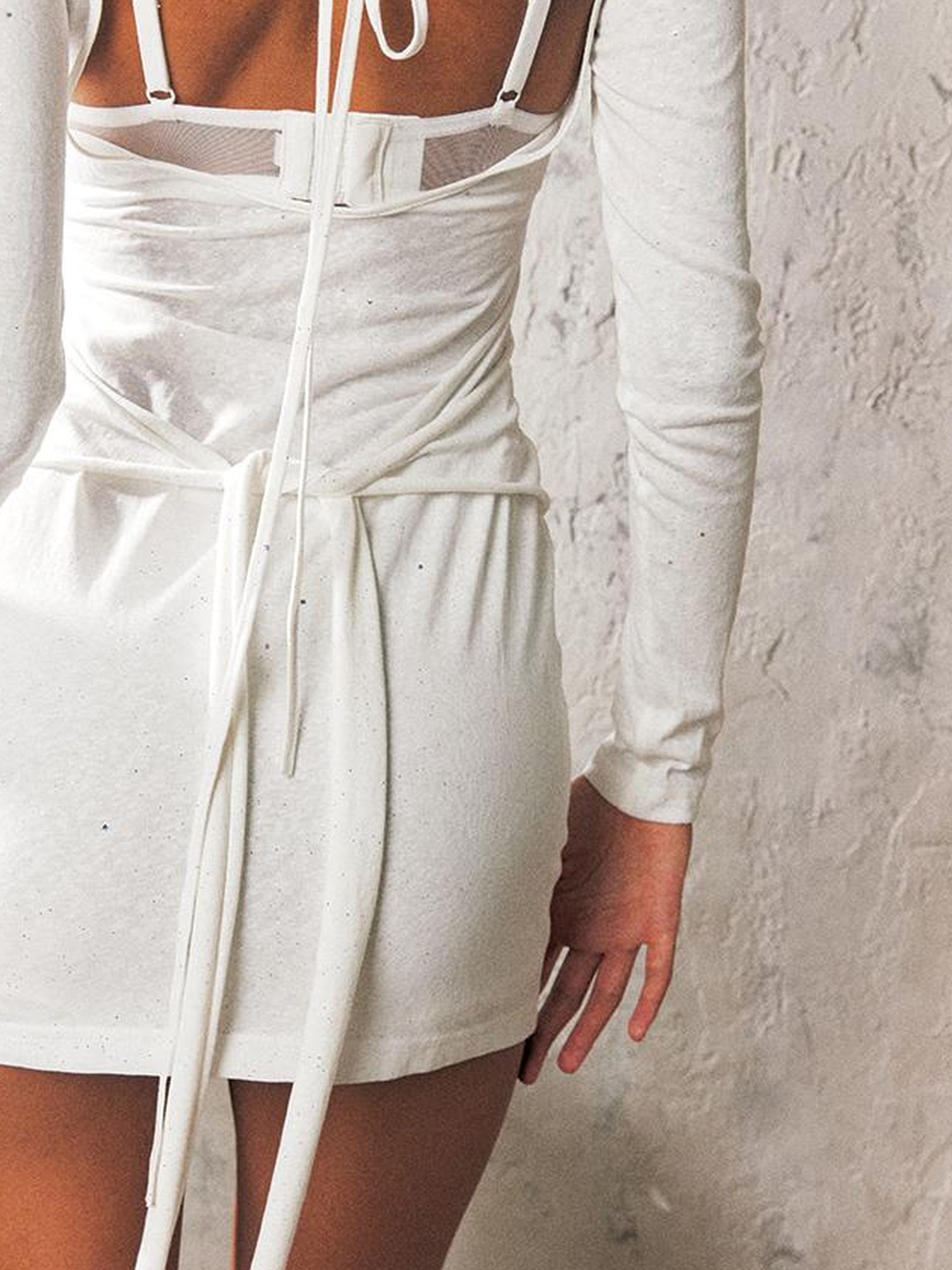 Update Anti Being General Sculpted Knit Mini Dress V-Neck T-Shirt Long-Sleeve