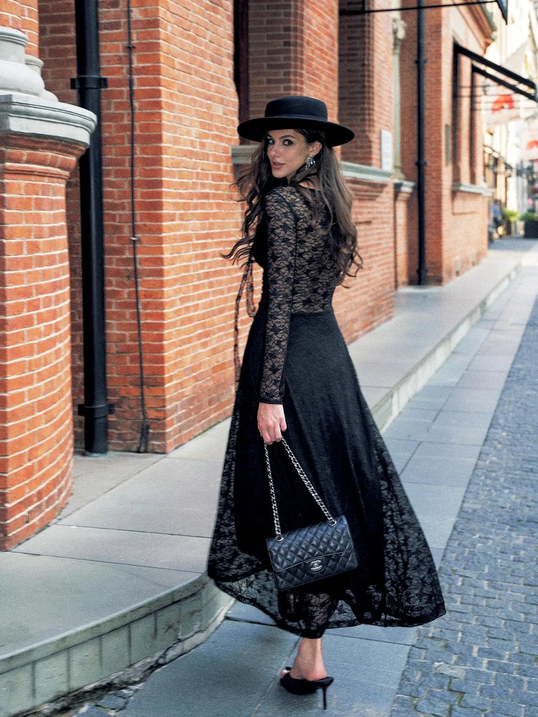 Anti Being General Slim Fit V-Neck Lace Trim Long Sleeve Dress Dresses