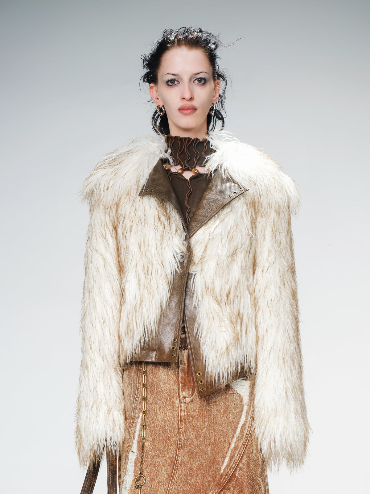 UpdateNN NORTH NODE Gradient Patch Fur Short Coat