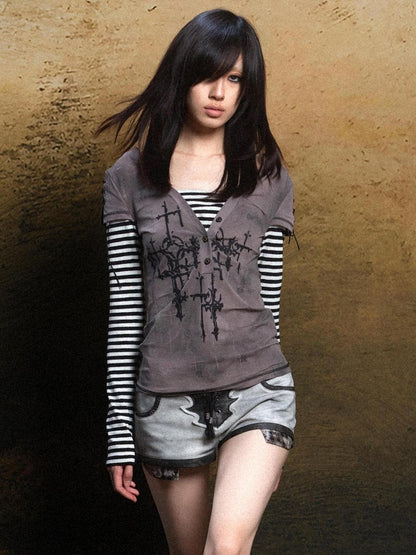 Ariadna Gothic Print V Neck Tee Punk Streetwear Women Top