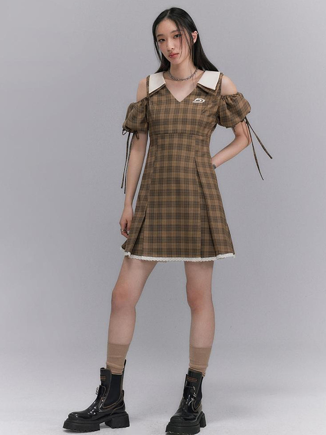 DIDDI MODA Artistic V Neck Bubble Sleeve Hollow Out Grey Mini Dress