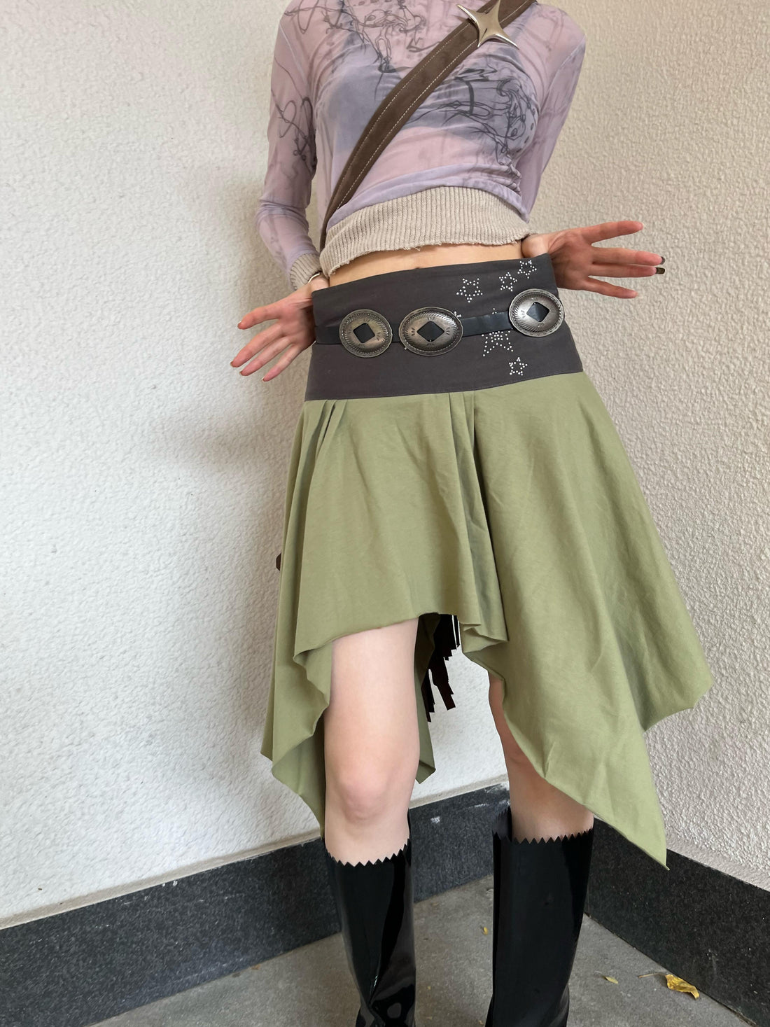 Asymmetric Color-Block Sequin Pleated Slim Fit Skirt