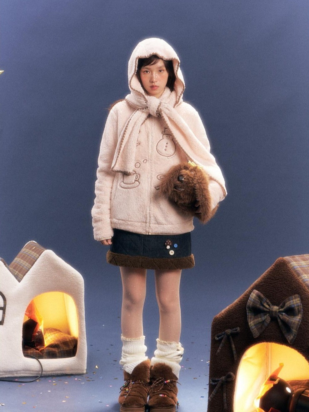 BETWEENAND Apricot Stand Collar Loose Fluffy Polar Fleece Women&