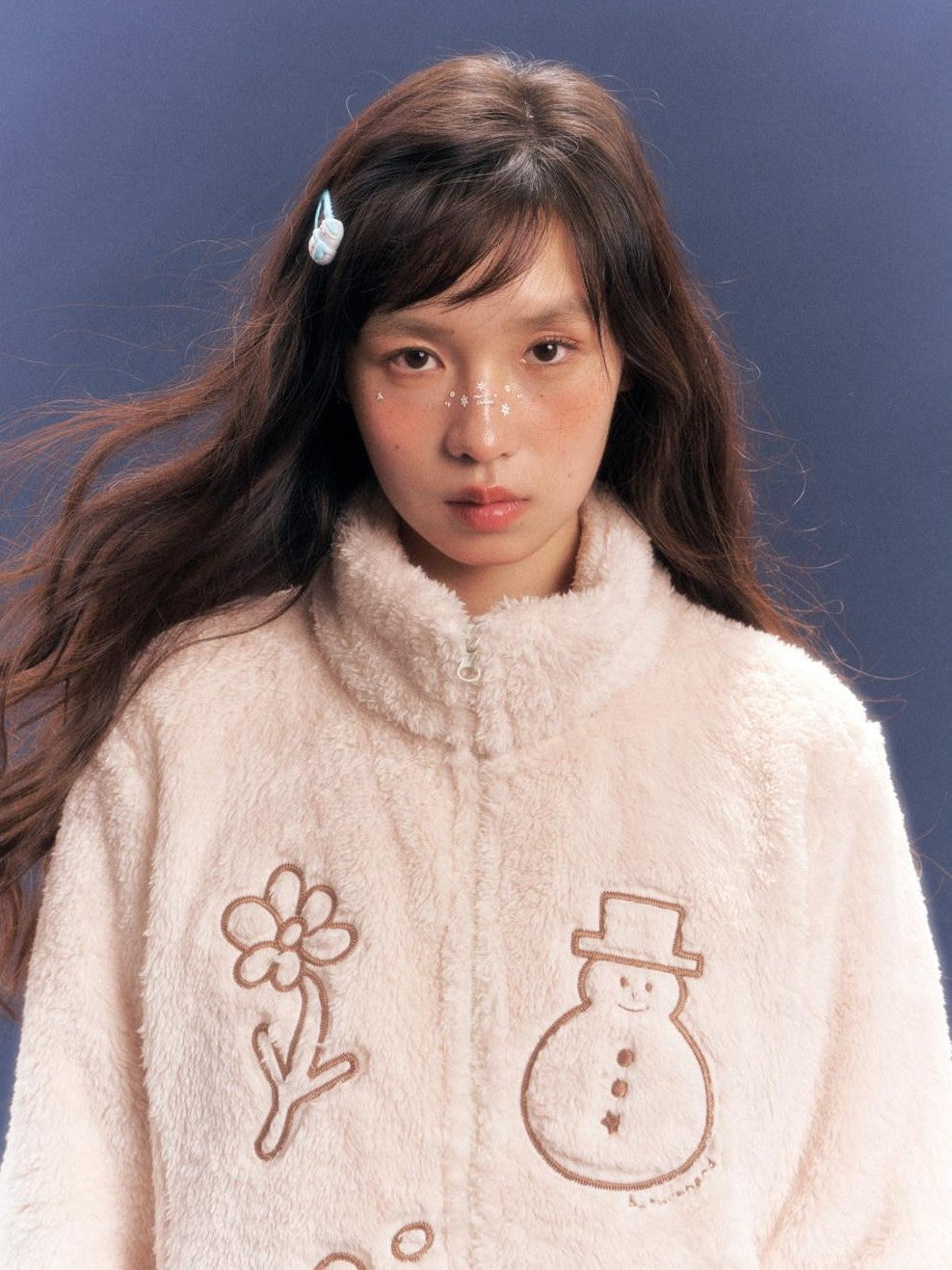 BETWEENAND Apricot Stand Collar Loose Fluffy Polar Fleece Women&