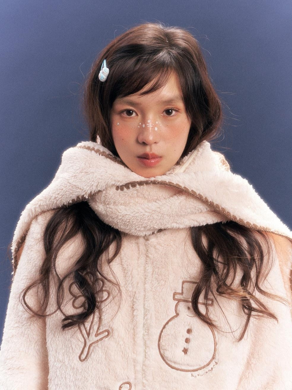 BETWEENAND Apricot Stand Collar Loose Fluffy Polar Fleece Women&