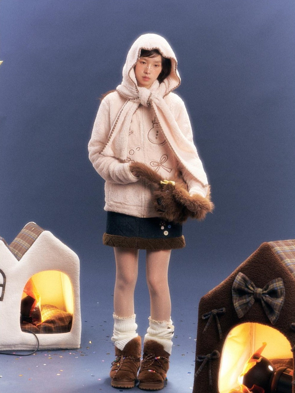 BETWEENAND Apricot Stand Collar Loose Fluffy Polar Fleece Women&