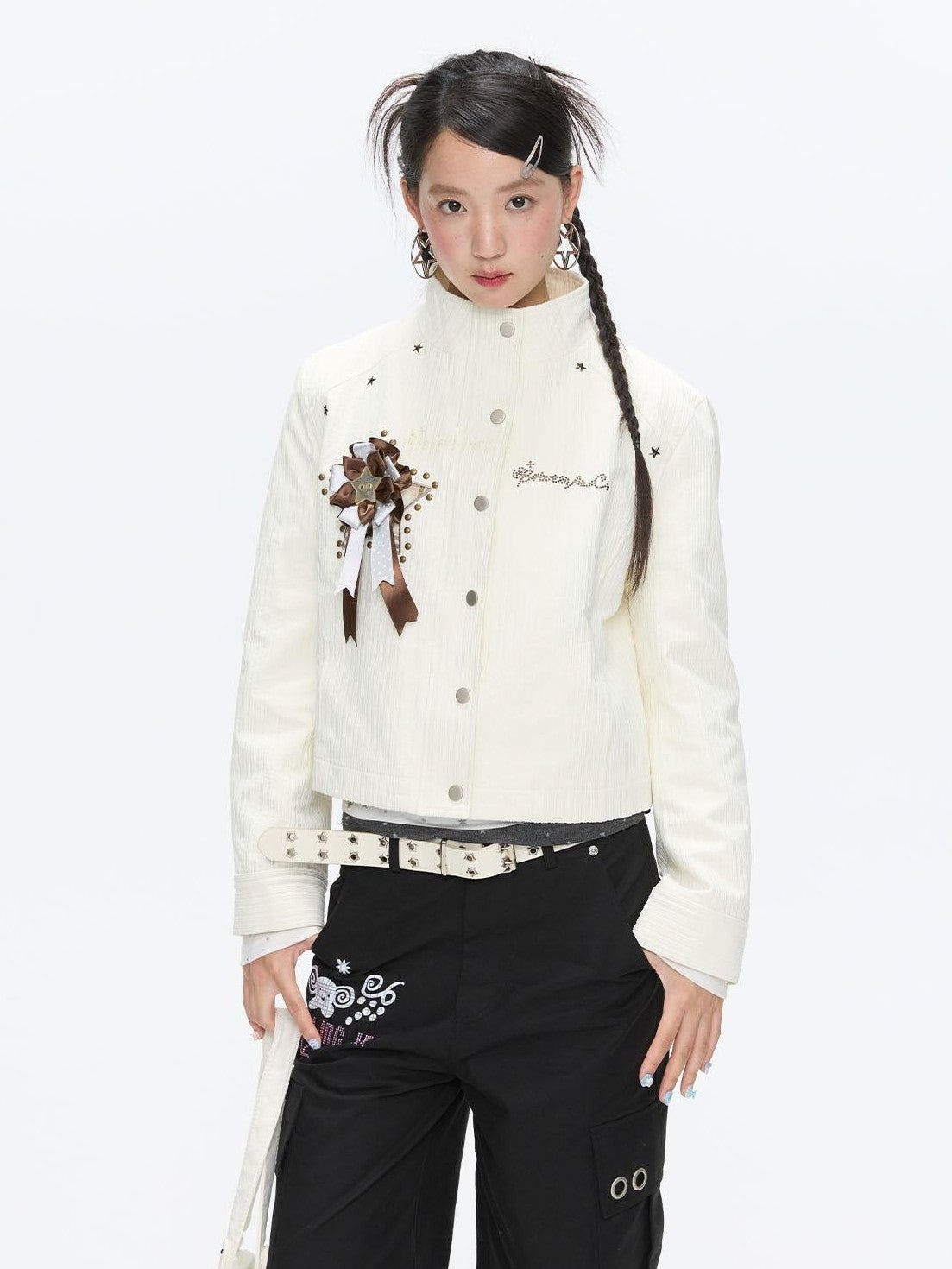 BETWEENAND Beige Badge Patch Embroidery Quilted Corduroy Women&