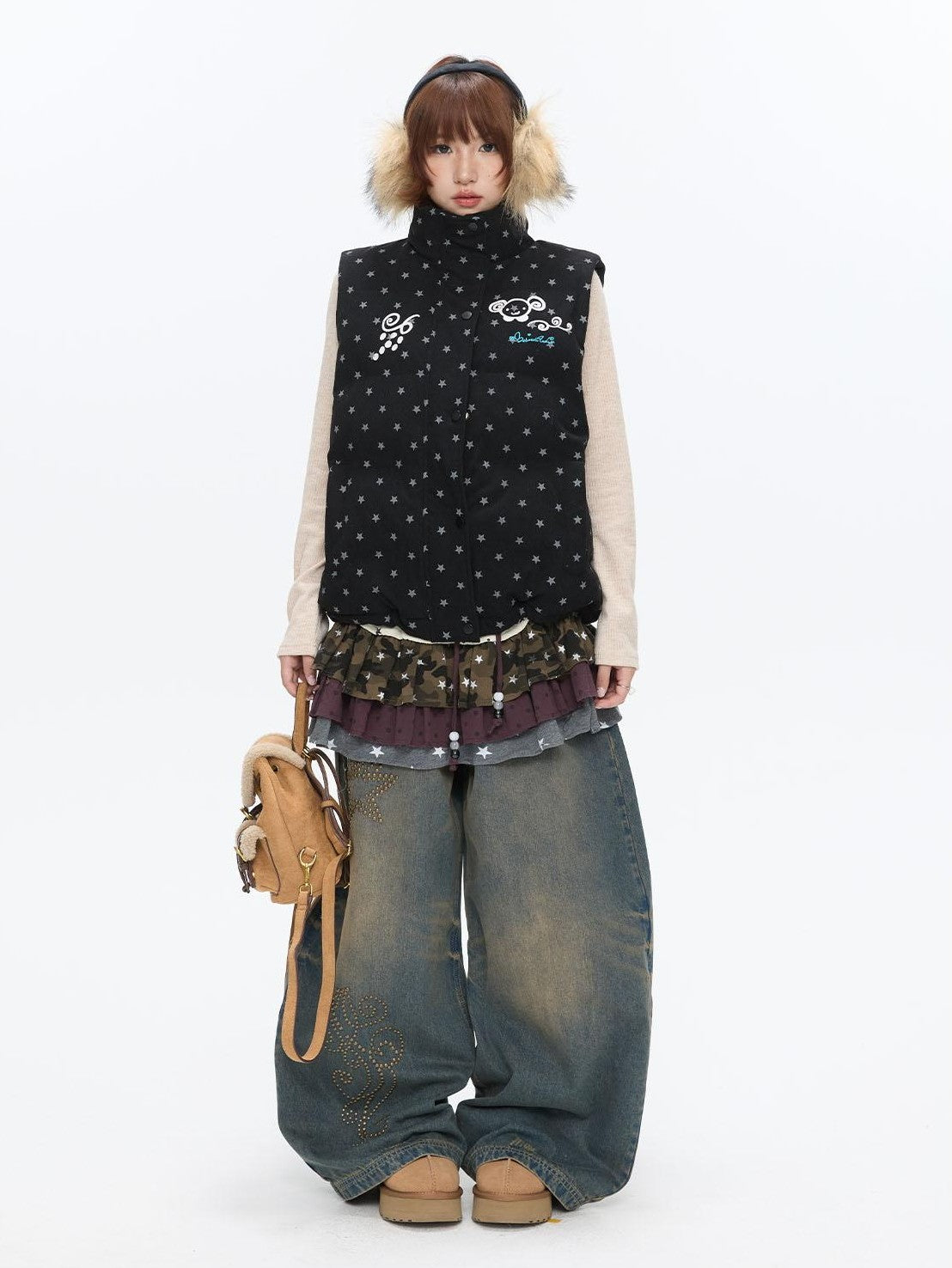 BETWEENAND Black Glitter Star Layered Vest Women&